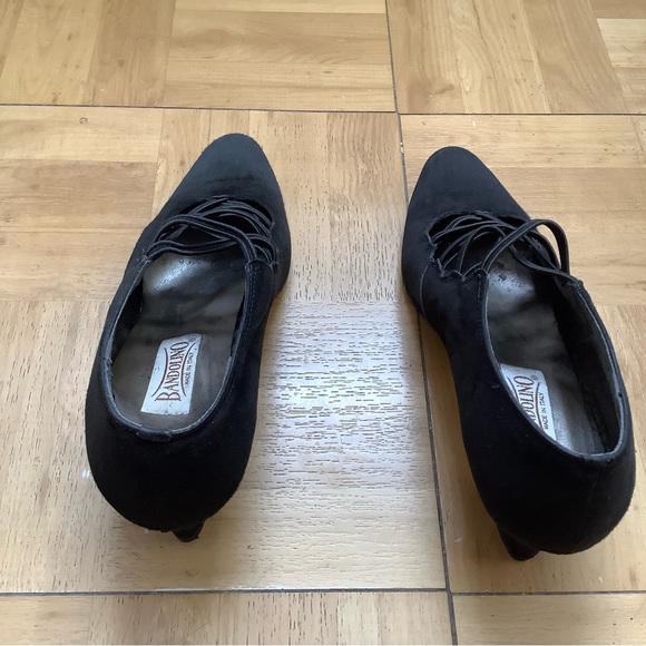 Bandolino Suede Shoes - Picture 2 of 10